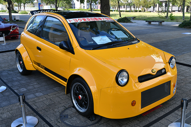 トヨタ東京自動車大学校によるカスタムカー「Vitz amore」