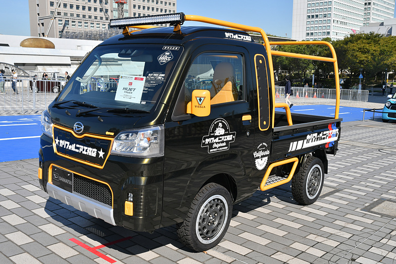 「ハイゼットトラックジャンボ」とカリフォルニア工務店のコラボモデル