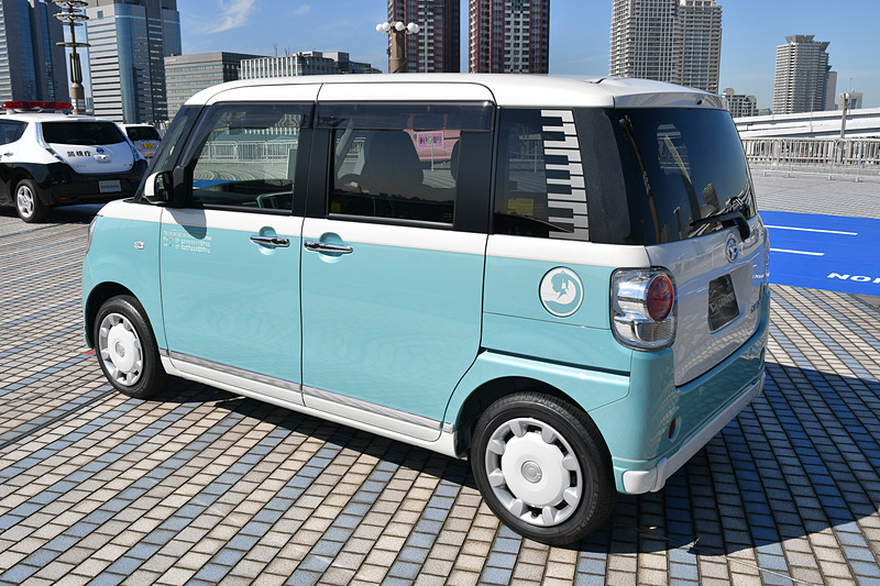 初音ミクとコラボした「ダイハツ ムーヴキャンパス」