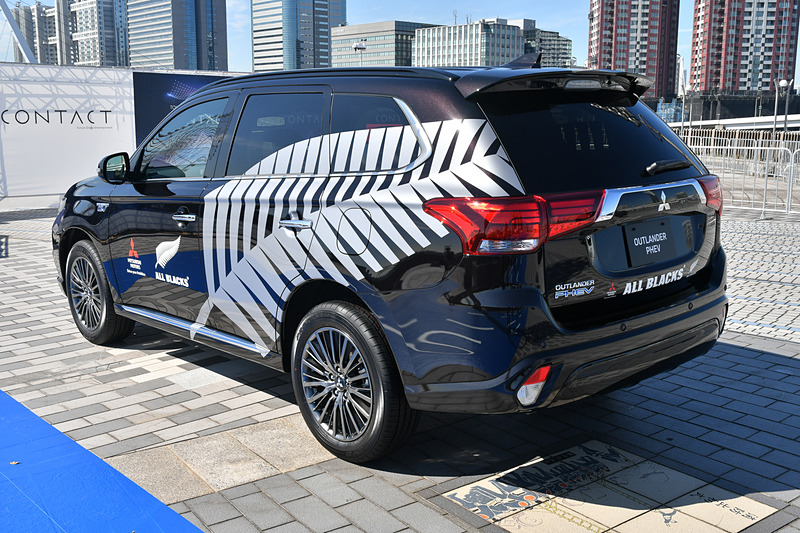 ラグビーニュージーランド代表「ALL BLACKS」に提供しているサポートカー「三菱 アウトランダーPHEV」