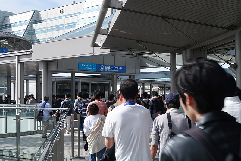 東京ビッグサイト駅からゆりかもめに乗車