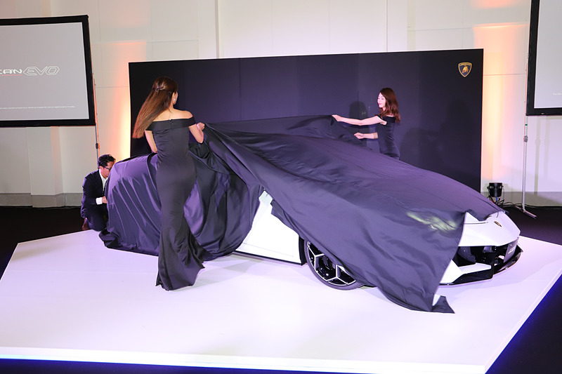 「ウラカン EVO」をアンベール