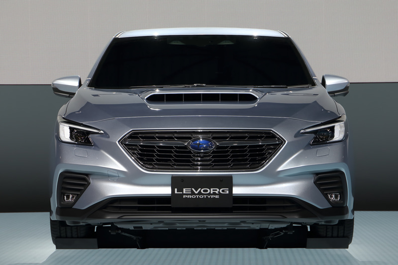 レヴォーグ プロトタイプでは新開発のステレオカメラと前後計4つのレーダーで構成される、新世代アイサイトを採用