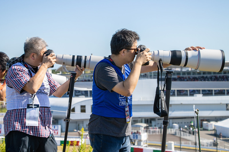 日曜日は逆バンクの立ち上がり、E-2席上段エリアで貸し出しが行なわれた