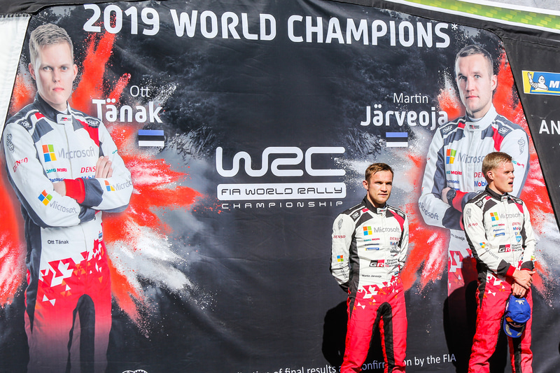 タナック選手とヤルヴェオヤ選手がチャンピオン獲得