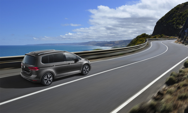 ゴルフ トゥーラン TDI プレミアムのボディサイズは4535×1830×1670mm（全長×全幅×全高）、ホイールベースは2785mm