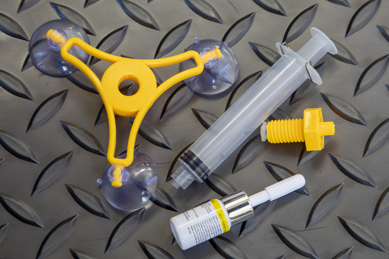 一応、DIYでリペアする道具を買ってみたが、吸引する力が弱いモノだとキレイに仕上がらないという話も聞くので、使うかどうか検討中