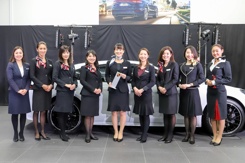 レセプショニスト部門は10月29日に決勝大会が行なわれ、30日は表彰式のみを実施