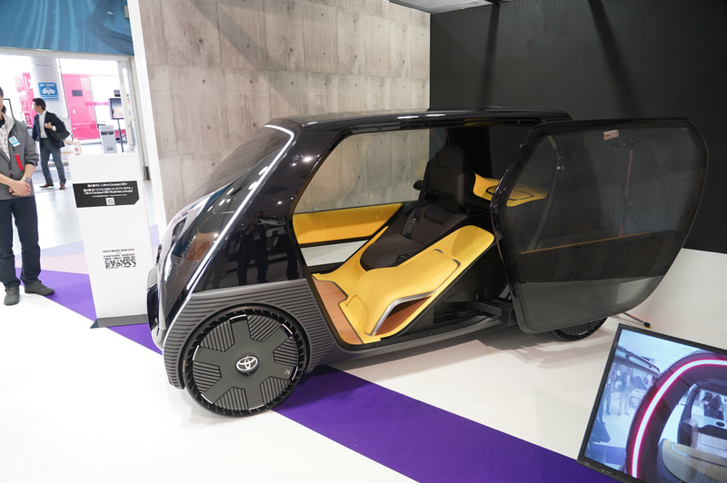 超小型EVのビジネス向けコンセプトモデル。レベル5の自動運転を意識した構造になっている