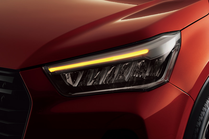 LEDシーケンシャルターンランプを採用