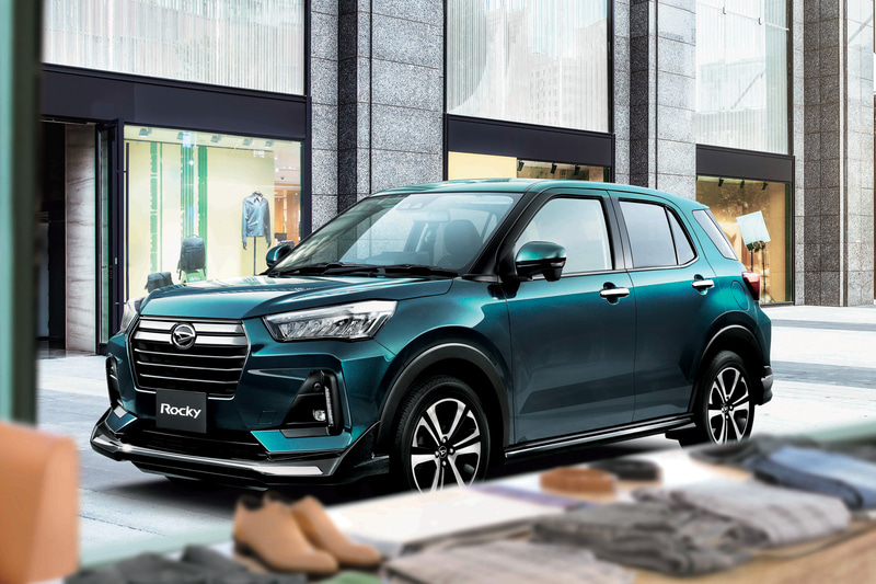 オリジナルアクセサリーパッケージ「エレガンススタイル」装着車