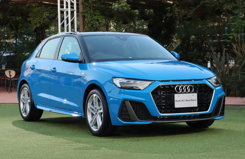 新型A1 スポーツバックのボディサイズは4040×1740×1435㎜（全長×全幅×全高）。初代モデルから全長が55mm長く、全高が10mm高くなり、ホイールベースも95mm延長された（写真はA1 スポーツバック 35 TFSI S line）