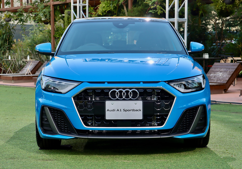 新型A1 スポーツバックのボディサイズは4040×1740×1435㎜（全長×全幅×全高）。初代モデルから全長が55mm長く、全高が10mm高くなり、ホイールベースも95mm延長された（写真はA1 スポーツバック 35 TFSI S line）