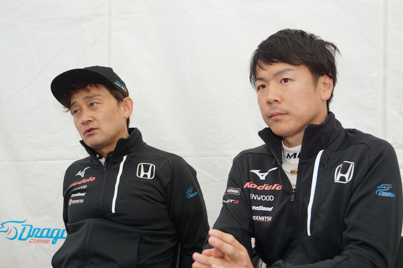 34号車 Modulo KENWOOD NSX GT3の道上龍選手（左）、大津弘樹選手（右）