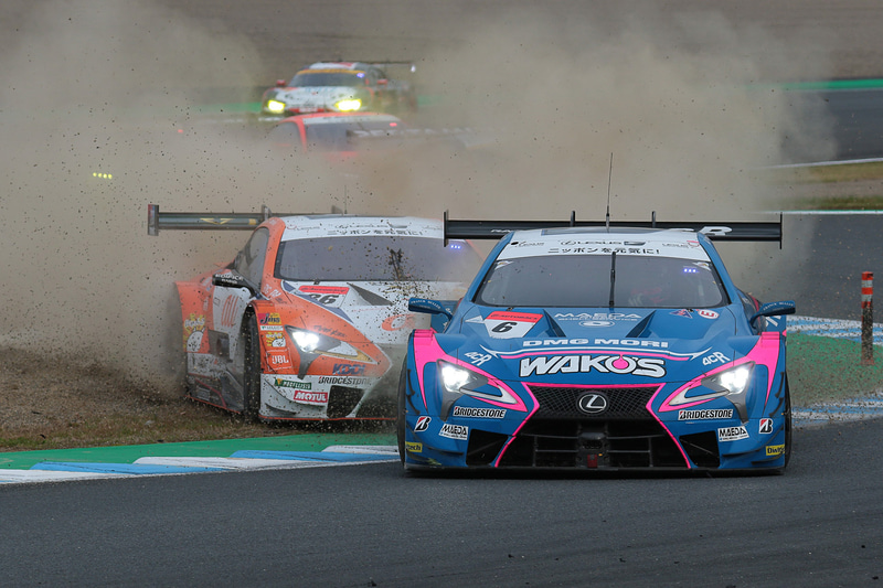 6号車と36号車の接触