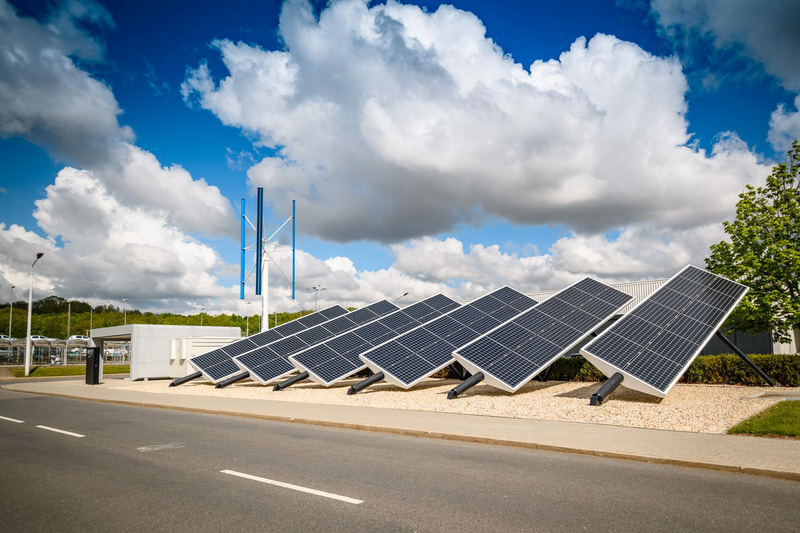 ID.3の生産工場であるツヴィッカウ工場。サプライヤーにも可能な限り自然エネルギーを活用することを契約条件に盛り込んでいるという