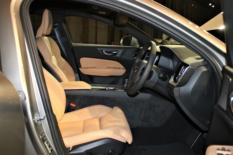 S60 T5 インスクリプション