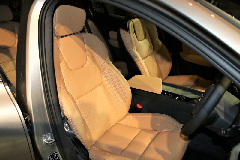 S60 T5 インスクリプション