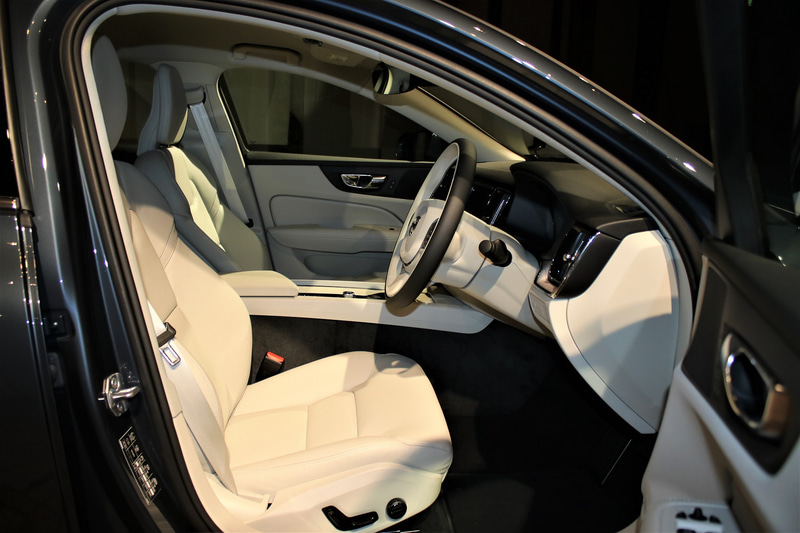 S60 T4 モメンタム