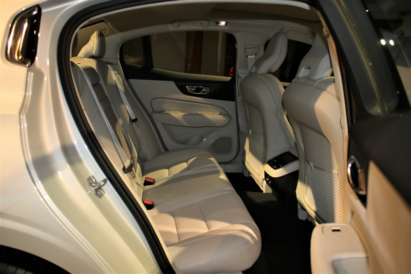 S60 T5 インスクリプション