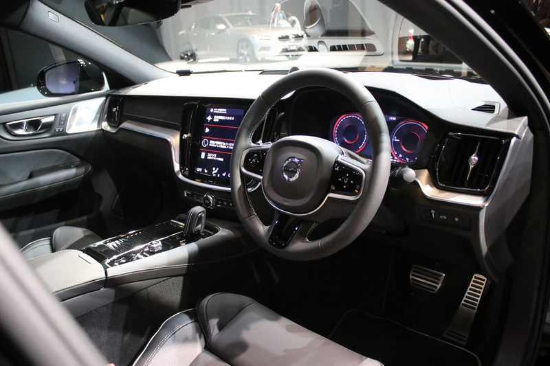 S60 T8 ポールスター エンジニアード