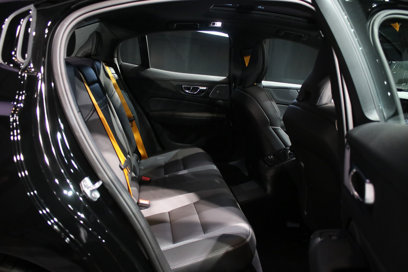 S60 T8 ポールスター エンジニアード