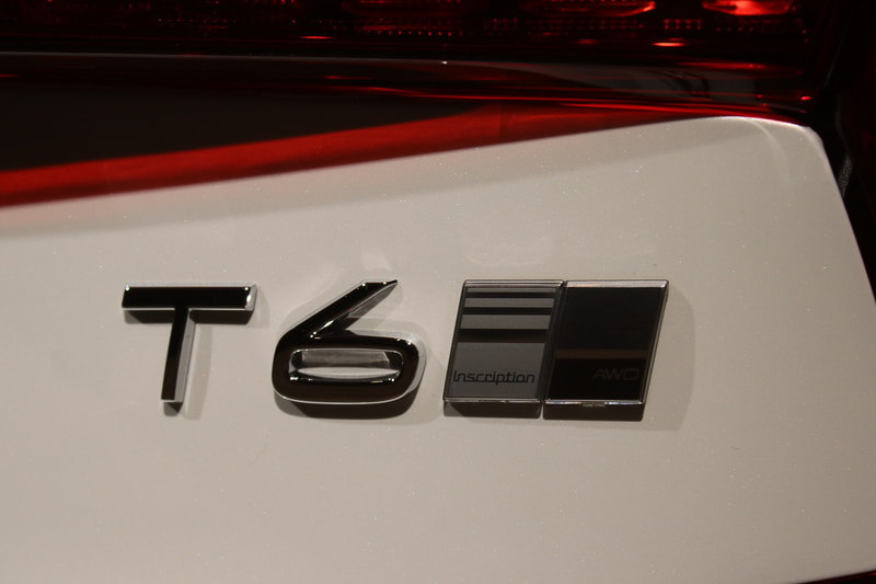 S60 T6 ツインエンジン AWD インスクリプション