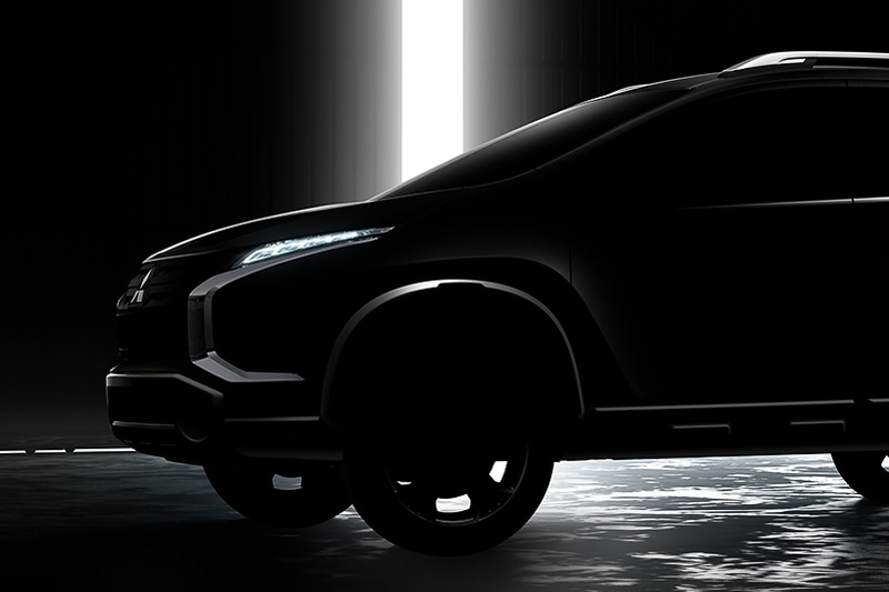 三菱自動車の新しいクロスオーバーMPVのティザー写真