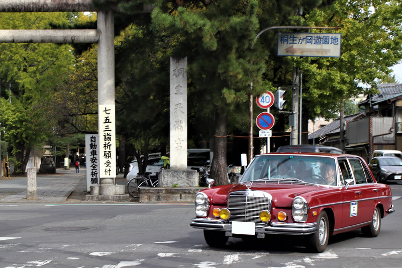 メルセデス・ベンツ「300 SEL 6.3」
