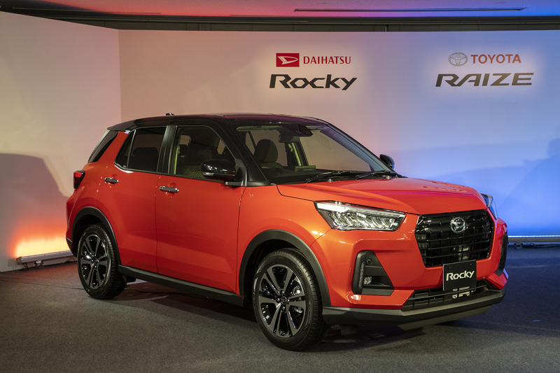 ダイハツ工業の新型コンパクトSUV「ロッキー」