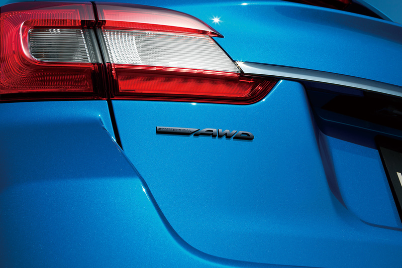 シンメトリカルAWDリアオーナメント（ラスターブラック）