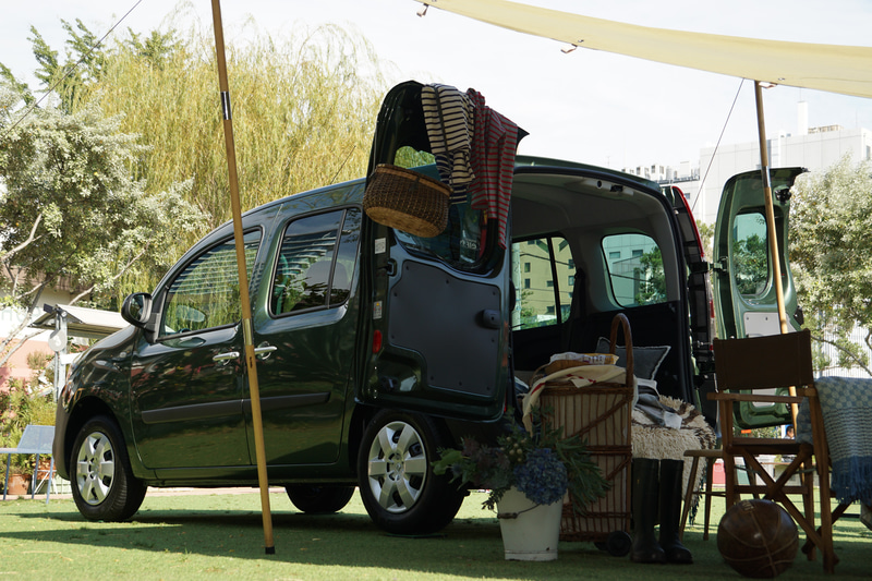 カングーの限定車「カングー エヴァジヨン」