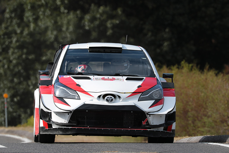 セントラルラリーを走るヤリスWRC