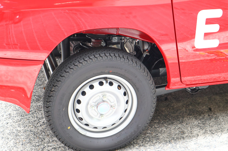 後輪を駆動する