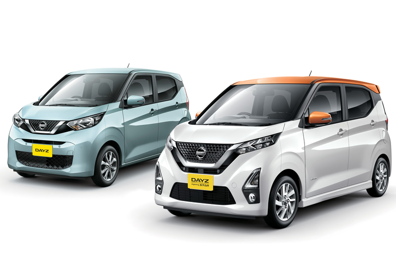 日産自動車の軽自動車「デイズ」（左）「デイズ ハイウェイスター」（右）