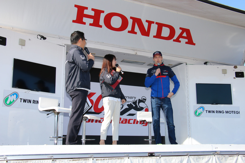 このイベント参加に向けて前日に来日し、イベント終了後にはブラジルに飛ぶという多忙な生活を送っているクビアト選手。シーズン中でまだあまり時間は取れていないながら、生まれたばかりの長女と過ごす時間が自分をリラックスさせてくれると語った