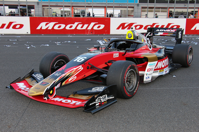 パルクフェルメウォークの展示車両