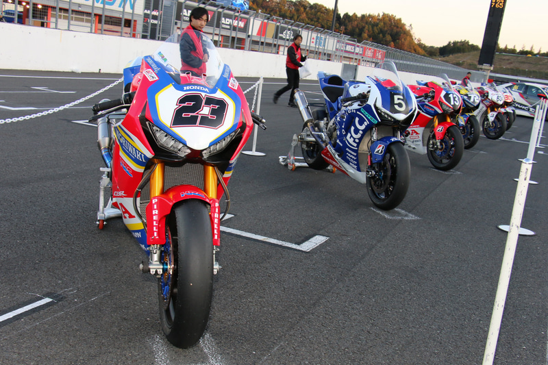 パルクフェルメウォークの展示車両