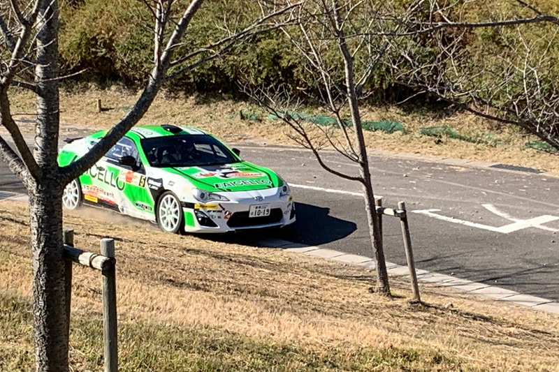 モリコロパークのSSを走るヘイキ・コバライネン選手の86