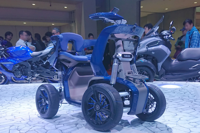 9月末に開催された国際福祉機器展（<a href="https://car.watch.impress.co.jp/docs/news/1213865.html">別記事を参照</a>）に続き、参考出品されていた電動4輪シニアカー「YNF-01」