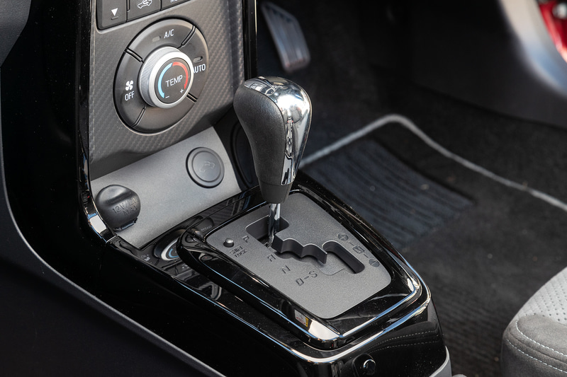 CVT車とMT車を用意