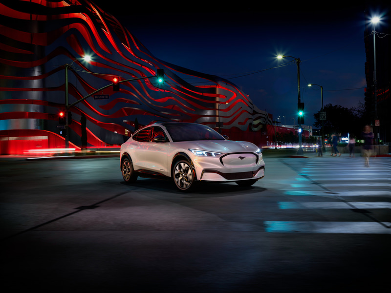 新型SUV「Mach-E」