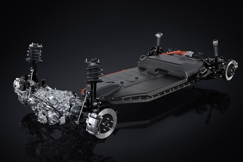 UX300eでは150kW、300Nmを発生する「4KM」型モーターを採用