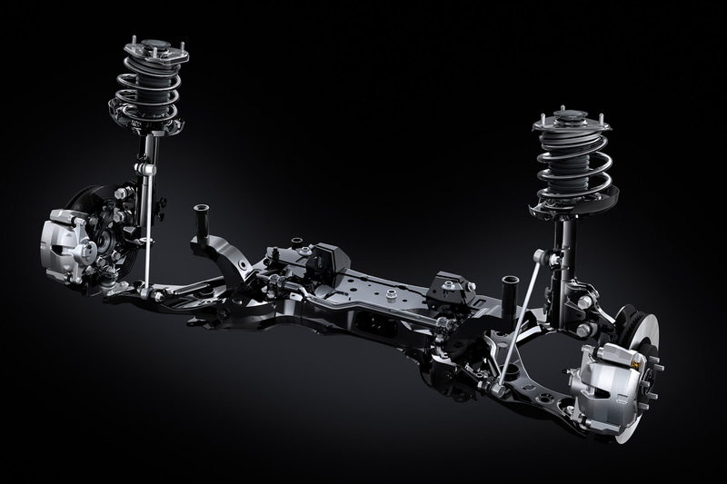 フロントサスペンションに補強のブレースを追加。このほかにもEV化を受けて細部に渡るチューニングを実施している