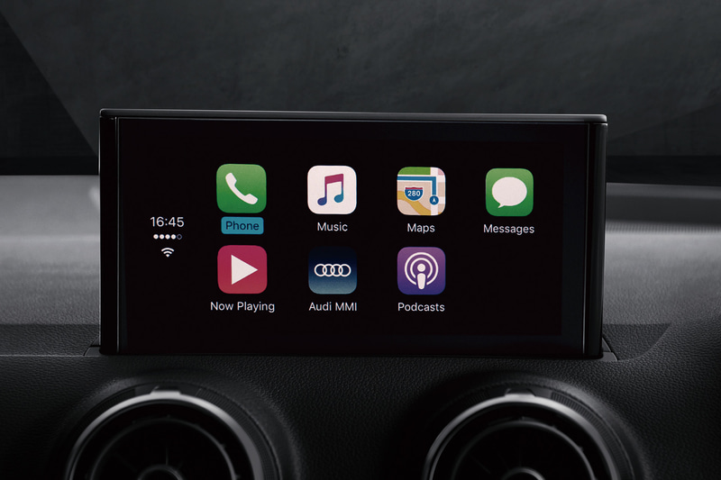 「ナビゲーションパッケージ」「バーチャルコックピット」といったアイテムを装備