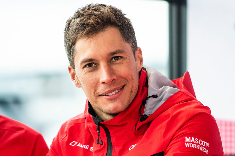 ロイック・デュバル選手の参戦マシンはレッドの「BMC Airfilter Audi RS 5 DTM」