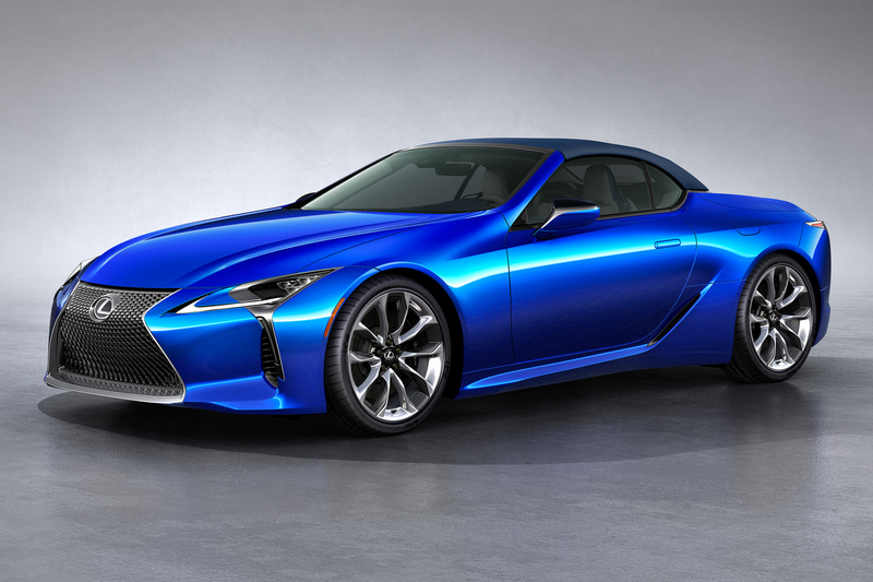 4層構造のソフトトップをルーフに採用