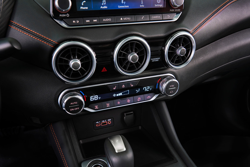 新型セントラのインテリア