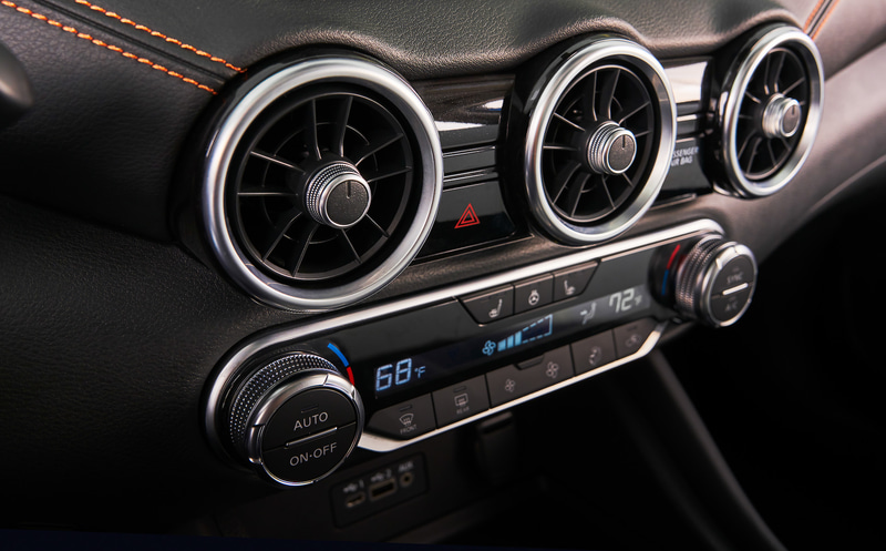 新型セントラのインテリア