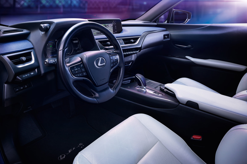 UX300eのインテリア